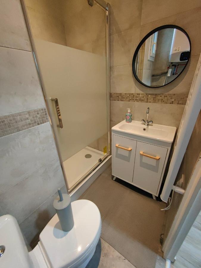 Les Lofts De Provins: Apt 4 Exterior foto